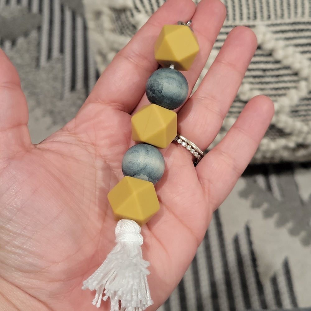 🌟 Keychain - Picture 2 of 3